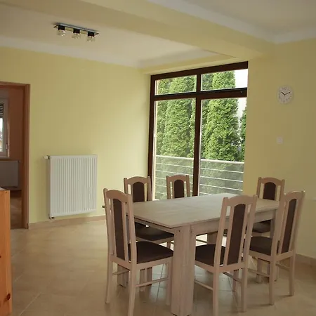 Apartamento Zrínyi Apartman *