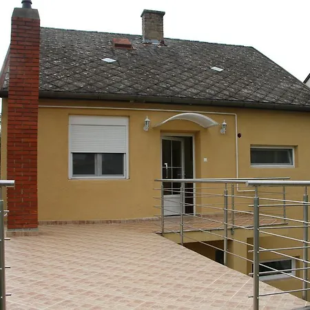 Zrinyi Apartment