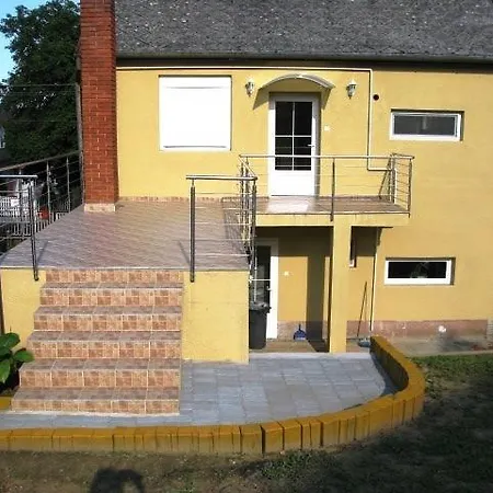 Apartamento Zrínyi Apartman