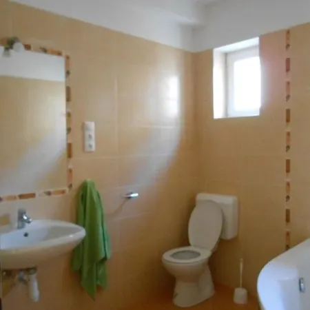 Zrínyi Apartman * Hévíz