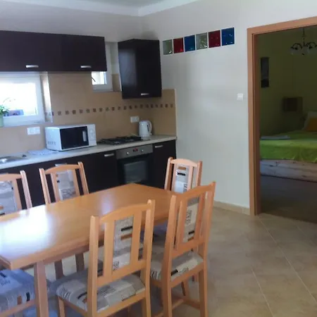 Apartamento Zrínyi Apartman